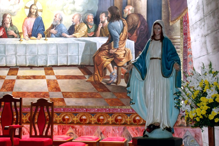 Imagem de Nossa Senhora das Graças na capela do bairro Olaria (Foto: Arquivo A VOZ DA SERRA)