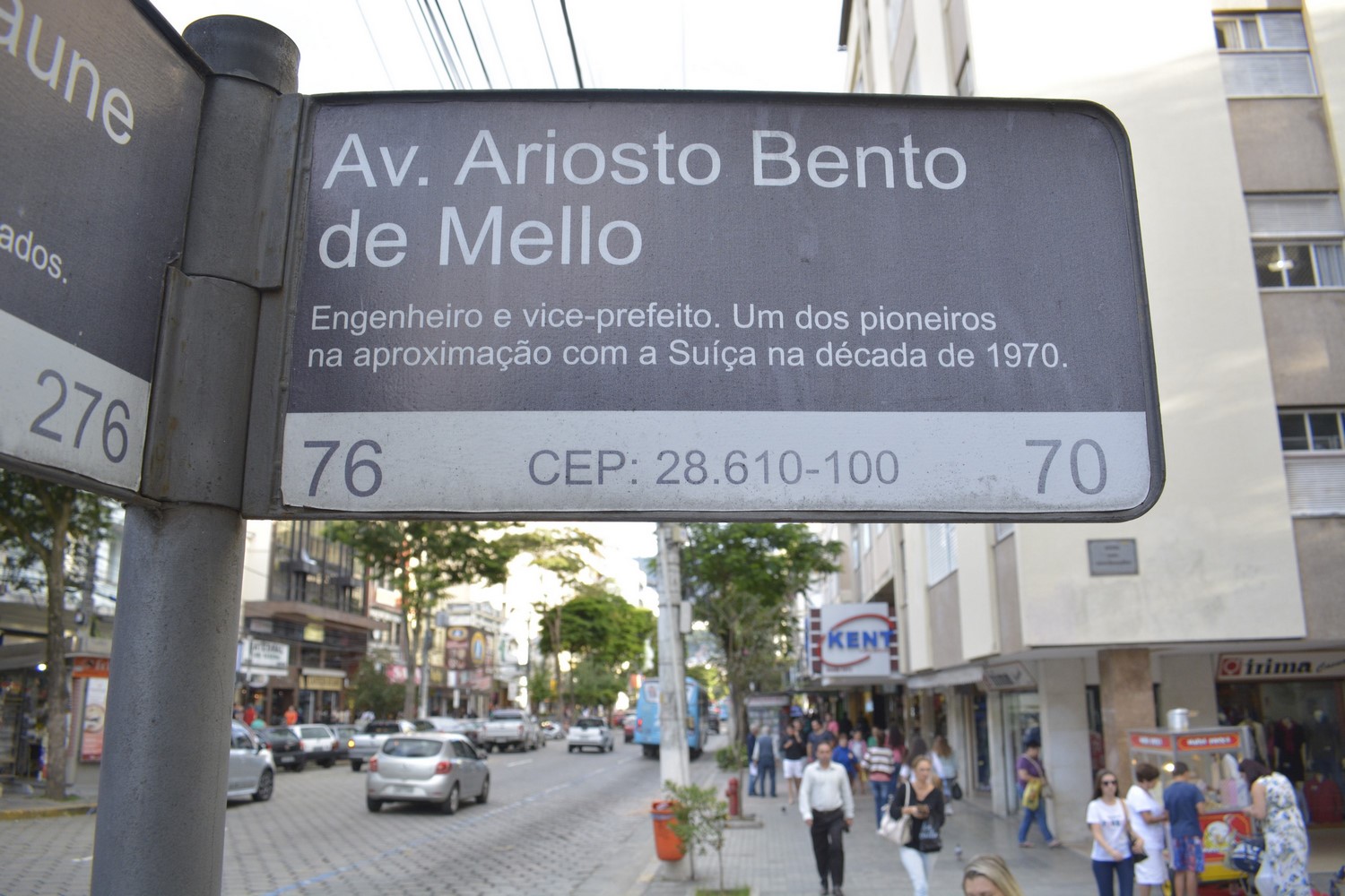 A avenida que homenageia o engenheiro (Foto: Henrique Pinheiro)