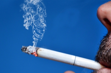 Fumar, hábito que vicia e mata (Fotos: Henrique Pinheiro)
