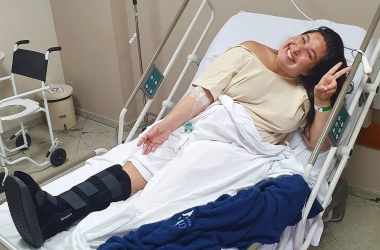 Mariana Xavier no hospital (Foto: reprodução do G1)