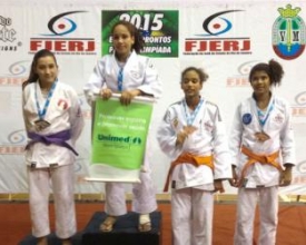Raíssa Xavier é medalha de prata em torneio de judô na capital