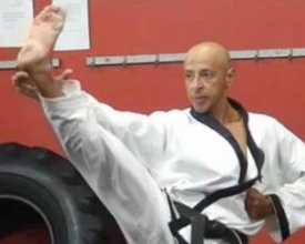 Giovanni Carvalho alcança graduação e torna-se mestre de taekwondo