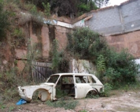 Operação Cidade Limpa varre carros abandonados das ruas