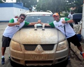 Gustavo Moraes e Marcelo Carestiato faturam o Rally 4x4 na Veia