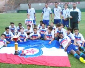​Friburguense fatura título da Copa Neon de Futebol Sub-13