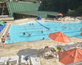 Clubes e cachoeiras: opções para quem não tem “amigo com piscina”