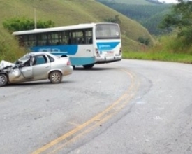 Acidente entre carro e ônibus deixa 11 feridos em Cantagalo