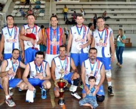 Máster do Friburguense vence o Torneio Friburgo de Voleibol