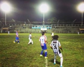 Frizão goleia o Rio-São Paulo por 5 a 0 e assume a ponta do grupo A