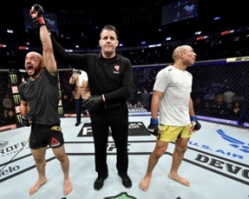 Marlon Moraes escreve capítulo gigante ao vencer José Aldo no UFC