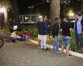 Choque de Ordem na Praça Getúlio Vargas tem 10 detidos  