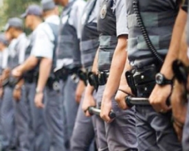 Polícia encontra droga em canteiro da Praça Getúlio Vargas