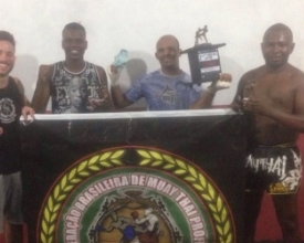 Quatro atletas de Friburgo conquistam cinturão de muay thai em Brasília