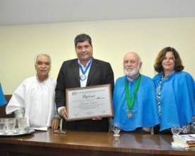 AFL homenageia com título de Mecenas o presidente da Academia Ferroviária de Letras