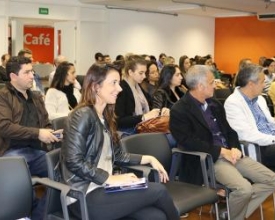 Senai apresenta pesquisa sobre cenário econômico a empresários de moda