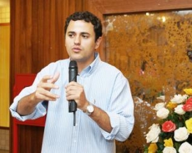 Glauber afirma que pode ser candidato a prefeito se Psol quiser