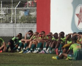 Frizão segura empate com o Angra dos Reis fora de casa