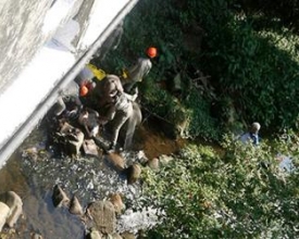 Idoso morre após cair de ponte na Via Expressa