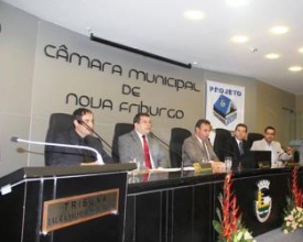 Câmara faz reunião solene em comemoração aos países colonizadores