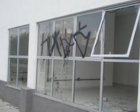 Vandalismo danifica obra ainda não inaugurada na Via Expressa