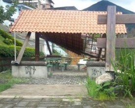Bela Vista: telhado de praça permanece caído há mais de uma semana
