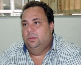 Secretário de Saúde nega que sai do governo