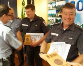 Policiais militares que se destacaram são premiados pelo 11º BPM