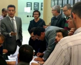 Contratação de temporários pela Prefeitura racha o Legislativo