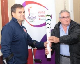 Emoção e otimismo marcam apresentação do revezamento da tocha em Friburgo