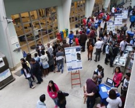 Alunos apresentam andamento do #MandaProSenai para empresários