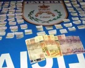 Irmãos de Macaé são detidos por tráfico de drogas no Rui Sanglard
