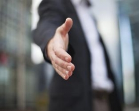 Convênio fechado pela CDL dá descontos aos associados na contratação de estagiários
