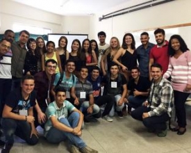 Representantes do Parlamento Juvenil participam de capacitação presencial