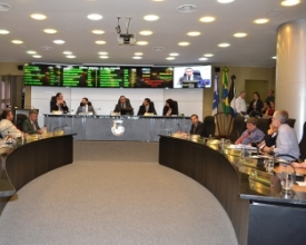 Câmara aprova por unanimidade relatório da CPI da Saúde