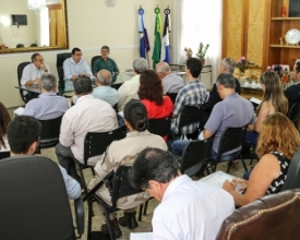 Primeira reunião entre prefeito e secretariado aborda temas variados
