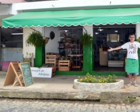 Cultura e Arte no 1º Sarau de Poesia no Armazém em Nova Friburgo
