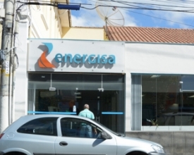 Campanha isenta de taxas contas de luz atrasadas em Friburgo