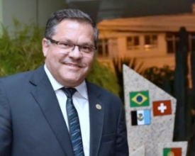 Sérgio Louback deve assumir mandato na Alerj na próxima semana
