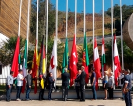Dia Nacional da Suíça é celebrado com festa em Friburgo