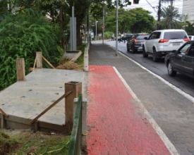 Via compartilhada: obra avança e bicicletários começam a ser construídos