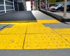Deficiente visual lista dificuldades e sugere melhorias em Friburgo