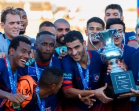 Maestro da B1: Jorge Luiz vibra com prêmio de craque da Série B1 2019