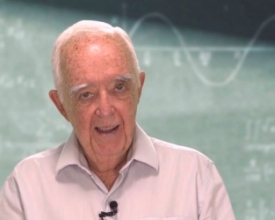 Prefeitura contrata professor para uma palestra e não paga