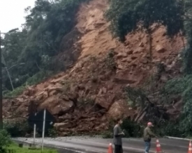 Interditada por queda de barreira, RJ-116 continua sem previsão de reabertura