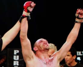 Primeiro desafio do ano: Marlon Moraes defende cinturão em fevereiro