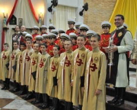 Inauguração da capela do Arautos do Evangelho atrai mil fiéis na 1ª missa