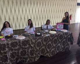 Bazar no Country Clube ajuda o Hospital Maternidade
