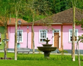 "Vem pra praça" agita São Pedro da Serra de quinta a domingo
