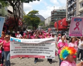 Caminhada Outubro Rosa anima manhã de sábado em Friburgo