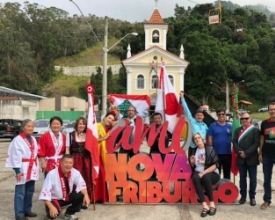Autoridades de 9 países prestigiaram a festa do bicentenário